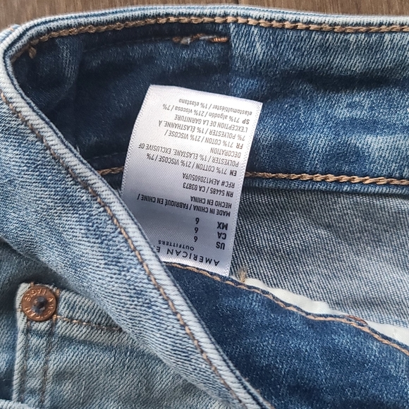 American Eagle Jean Shorts - Picture 4 of 4